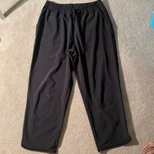 Lululemon cropped pants